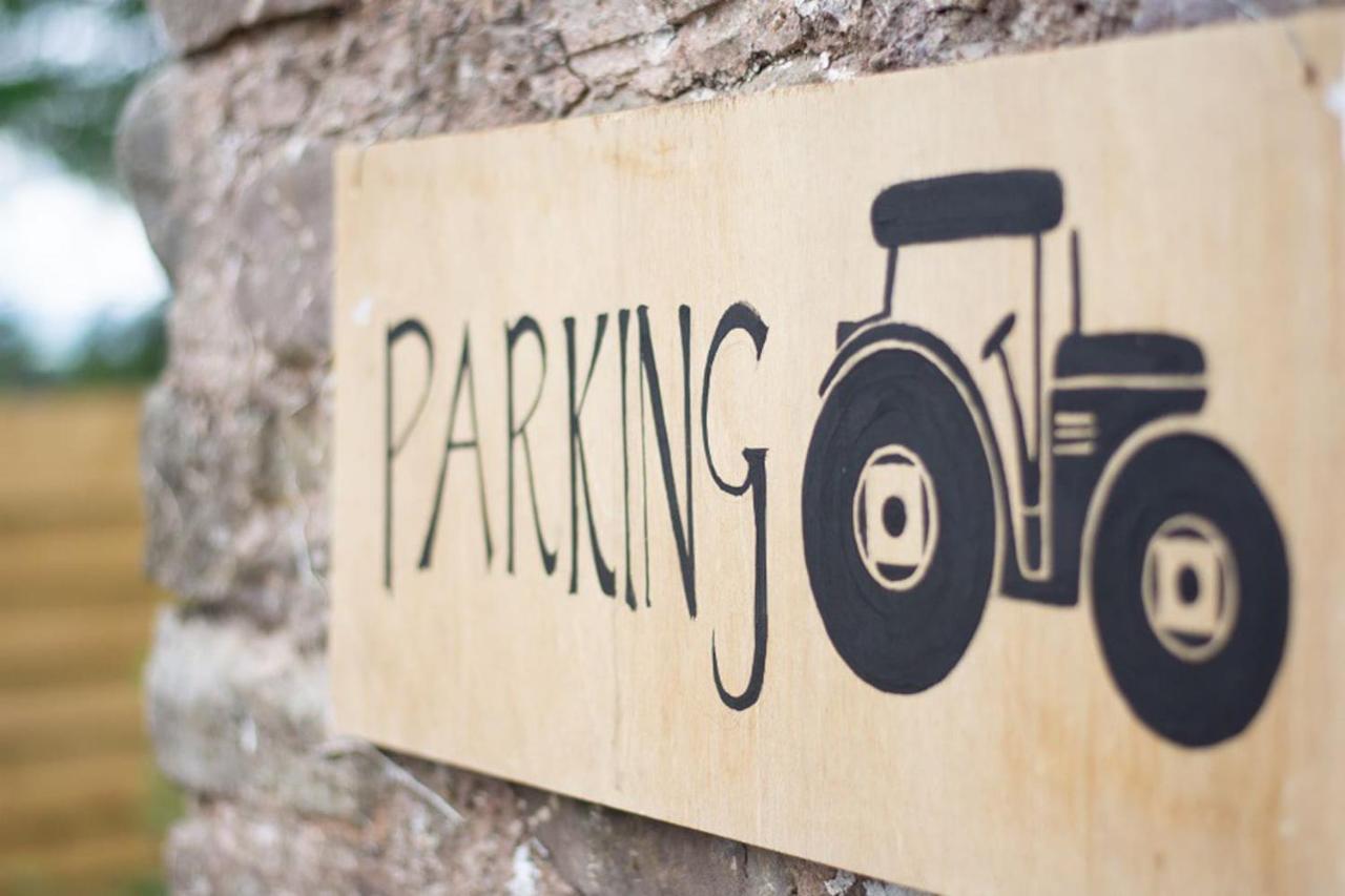 Appartamento The Tractor Shed Usk Esterno foto